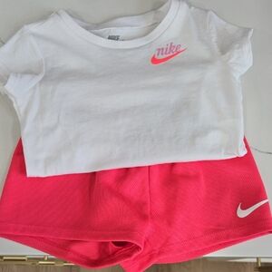 Nike White and Pink Infant Set